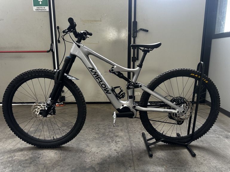 Used Amflow PL Carbon (800Wh) 2025 2025 Mountainbike, Light Gray, 29 — image 1 of 5