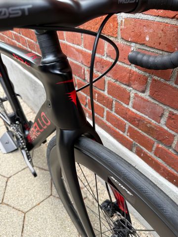 Used Pinarello Dogma Shimano 105 Di2 2024 Road & Gravel, Black — image 6 of 14
