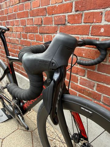 Used Pinarello Dogma Shimano 105 Di2 2024 Road & Gravel, Black — image 5 of 14
