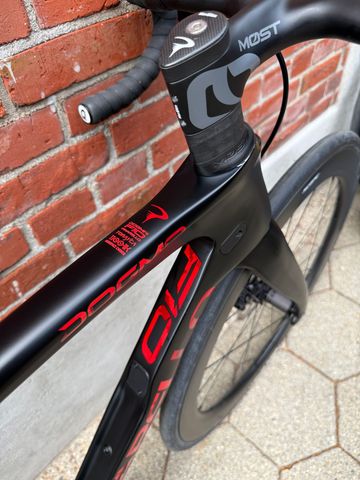 Used Pinarello Dogma Shimano 105 Di2 2024 Road & Gravel, Black — image 8 of 14