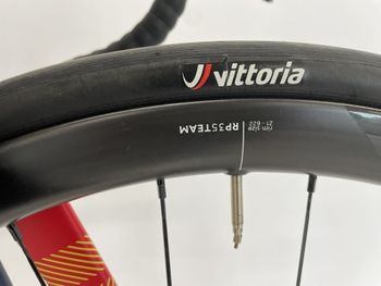 Orbea Orca Climbing Tour De France Femmes 2024 Cedrine Kerbaol 2024 Road & Gravel d'occasion — image 10 sur 11