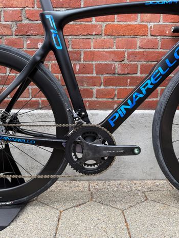 Used Pinarello Dogma Campagnolo Chorus 2024 Road & Gravel, Black — image 3 of 14