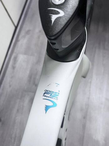 Used Pinarello DOGMA F12 RED ETAP AXS Disc 2022 2022 Road & Gravel, Light Gray — image 3 of 15