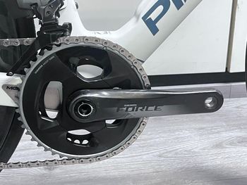 Used Pinarello DOGMA F12 RED ETAP AXS Disc 2022 2022 Road & Gravel, Light Gray — image 8 of 15