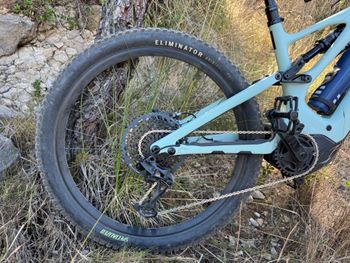 Used Specialized Turbo Levo 3 Comp Carbon 2023 2023 Mountainbike, Green, 29, 27.5 — image 3 of 10