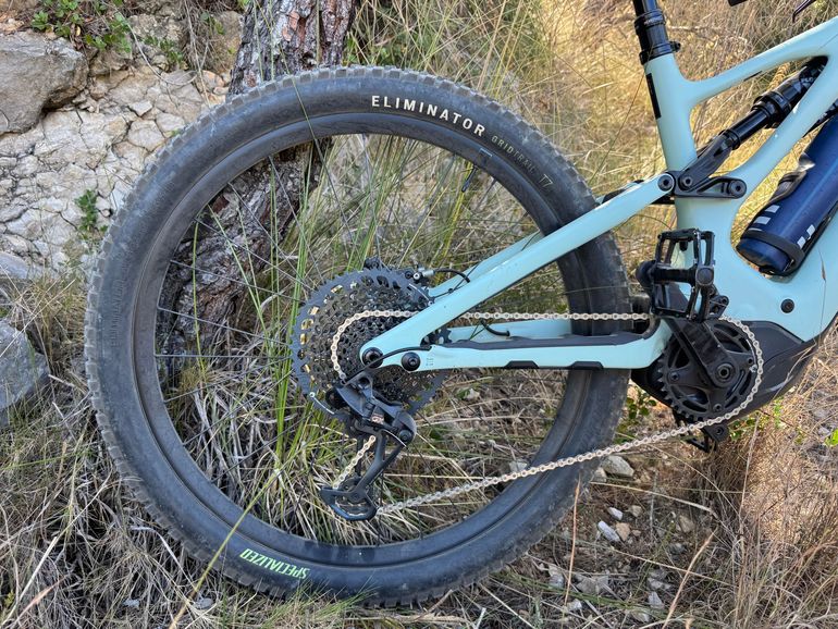 Used Specialized Turbo Levo 3 Comp Carbon 2023 2023 Mountainbike, Green, 29, 27.5 — image 3 of 10