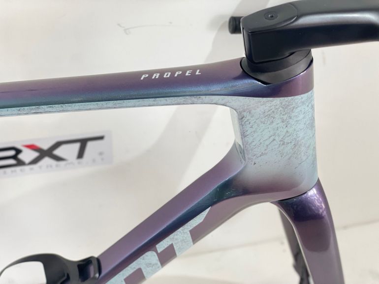 Giant Propel Advanced SL Frameset 2024 Frameset 2024 Road & Gravel d'occasion — image 6 sur 9
