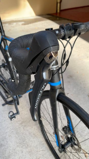 Used Fuji SL 2.1 Full Carbon Shimano Ultegra 11sp Disc - Size XL 2021 Road & Gravel, Black — image 3 of 18