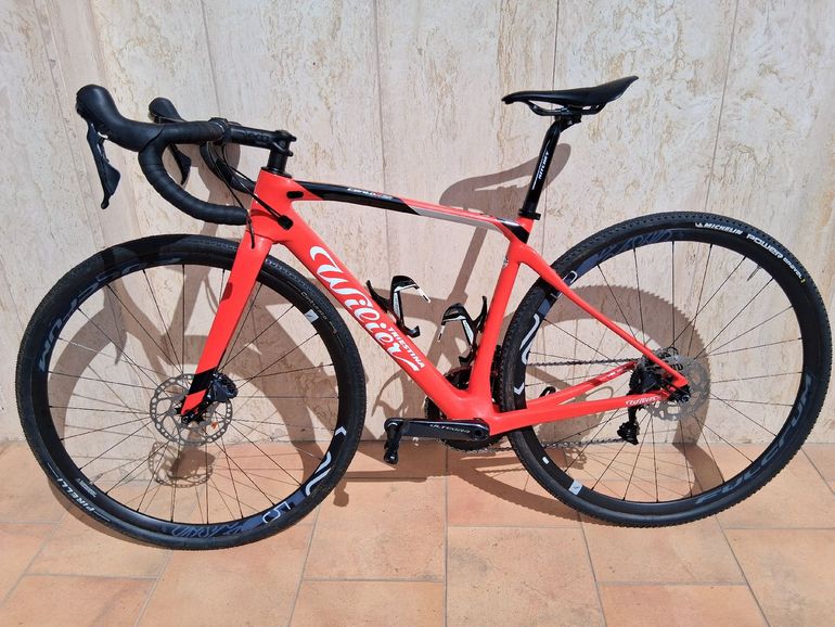 Tweedehands Wilier Cento1NDR SHIMANO ULTEGRA R8020 2022 2022 Road & Gravel — afbeelding 2 van 7