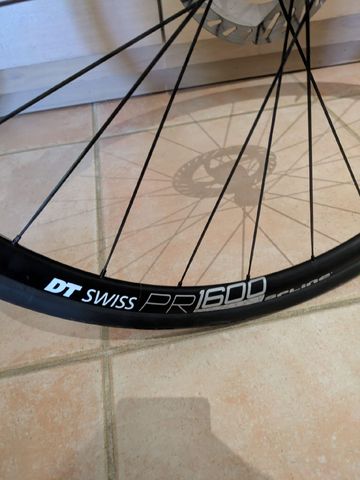 Używany Scott Speedster SRAM Red eTap 2025 Road & Gravel — zdjęcie 3 z 21