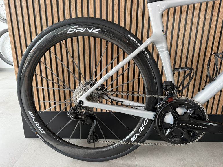 Evolve Cima DuraAce Di2 12v 2026 2026 Road & Gravel d'occasion — image 3 sur 6