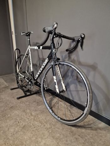Cannondale CAAD 10 2013 Road & Gravel d'occasion — image 2 sur 7