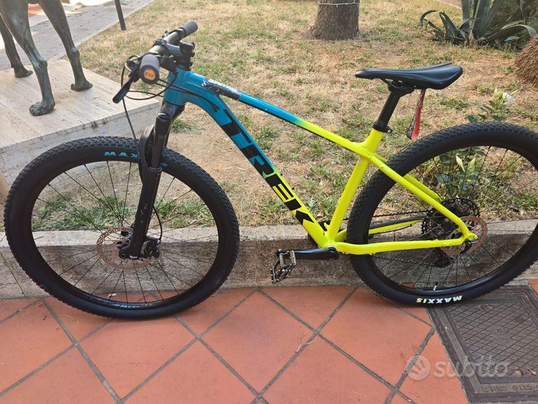 Used Trek X-Caliber 9 2021 2021 Mountainbike, Blue, 29 — image 1 of 5