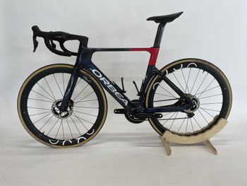 Orbea Orca Aero Team Ceratizit Pro Cycling 2025 2025 Road & Gravel d'occasion — image 3 sur 9
