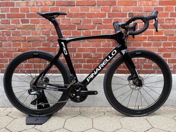 Used Pinarello Dogma Shimano 105 Di2 2024 Road & Gravel