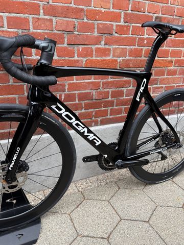 Used Pinarello Dogma Shimano 105 Di2 2024 Road & Gravel, Black — image 12 of 14