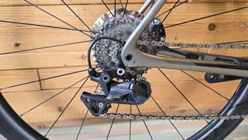 Trek Émonda SL 6 Pro 2018 2018 Road & Gravel usato, Grigio chiaro — immagine 5 di 13