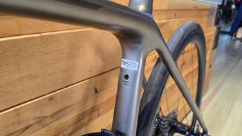 Trek Émonda SL 6 Pro 2018 2018 Road & Gravel de segunda mano, Gris claro — imagen 13 de 13