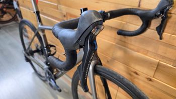 Trek Émonda SL 6 Pro 2018 2018 Road & Gravel de segunda mano, Gris claro — imagen 8 de 13