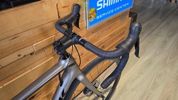 Trek Émonda SL 6 Pro 2018 2018 Road & Gravel usato, Grigio chiaro — immagine 7 di 13
