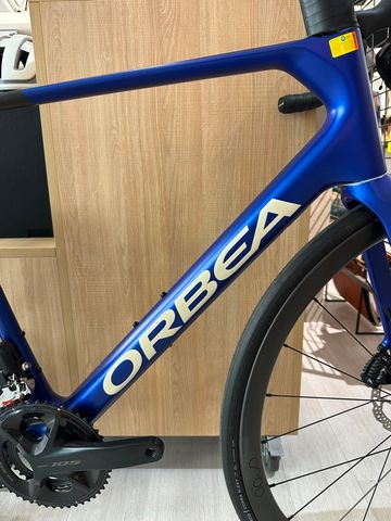 Orbea Orca M35i 2026 2026 Road & Gravel usato, Blu — immagine 4 di 4