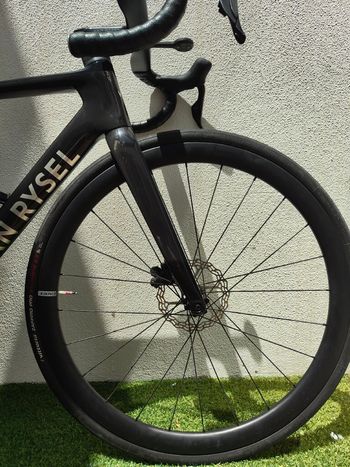 Van rysel RCR-R PRO TEAM DURA ACE DI2 SIGNATURE 2025 2025 Road & Gravel d'occasion — image 4 sur 8