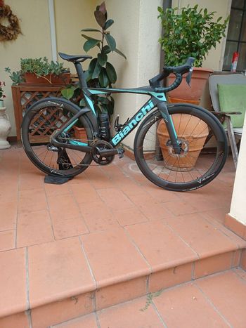 Used Bianchi Oltre PRO Ultegra Di2 2023 2023 Road & Gravel, Black — image 6 of 9