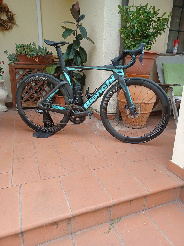Used Bianchi Oltre PRO Ultegra Di2 2023 2023 Road & Gravel, Black — image 6 of 9