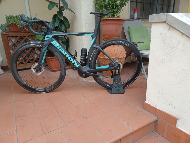 Used Bianchi Oltre PRO Ultegra Di2 2023 2023 Road & Gravel, Black — image 8 of 9