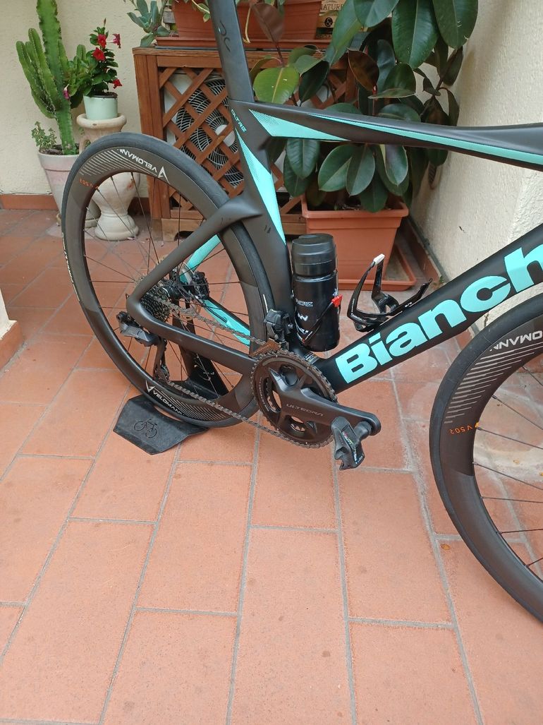 Used Bianchi Oltre PRO Ultegra Di2 2023 2023 Road & Gravel, Black — image 3 of 9