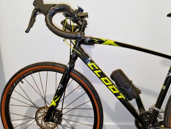 Tweedehands Cloot 700 x Custom Shimano Claris 2023 Road & Gravel — afbeelding 4 van 14