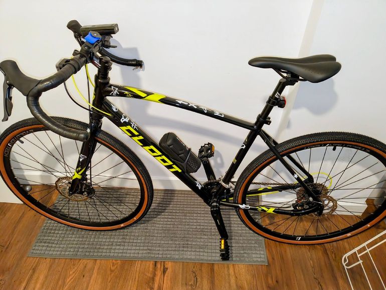 Tweedehands Cloot 700 x Custom Shimano Claris 2023 Road & Gravel — afbeelding 3 van 14