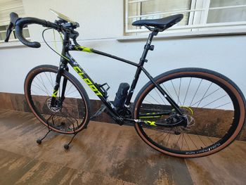 Tweedehands Cloot 700 x Custom Shimano Claris 2023 Racefiets & gravel