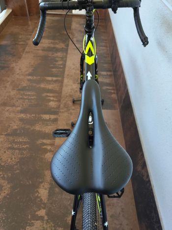 Tweedehands Cloot 700 x Custom Shimano Claris 2023 Road & Gravel — afbeelding 12 van 14