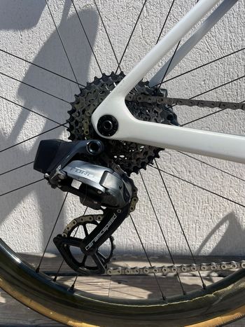 Lapierre Xelius SRAM Force eTap AXS 2023 Road & Gravel d'occasion — image 2 sur 15