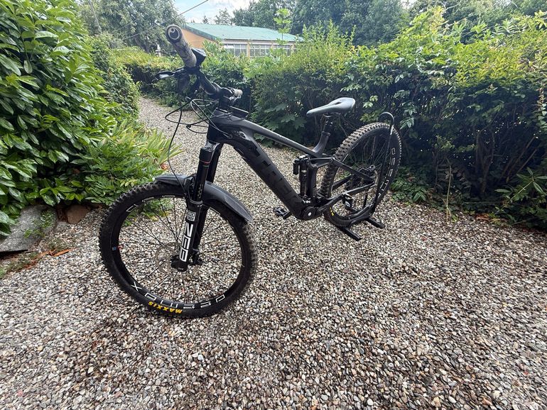 Used Trek Rail Shimano Deore XT 2021 Mountainbike, Black — image 2 of 5