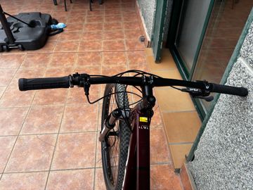 Gebrauchtes Orbea ALMA H11 2024 2024 Mountainbike, Rot, 29 — Bild 7 von 11