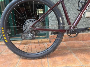 Gebrauchtes Orbea ALMA H11 2024 2024 Mountainbike, Rot, 29 — Bild 3 von 11
