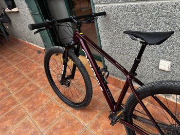 Gebrauchtes Orbea ALMA H11 2024 2024 Mountainbike, Rot, 29 — Bild 8 von 11
