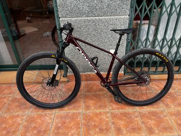 Gebrauchtes Orbea ALMA H11 2024 2024 Mountainbike, Rot, 29 — Bild 2 von 11
