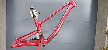 Deviate CLAYMORE Frame 2023 Frameset 2023 Mountainbike de segunda mano, Rojo — imagen 3 de 6