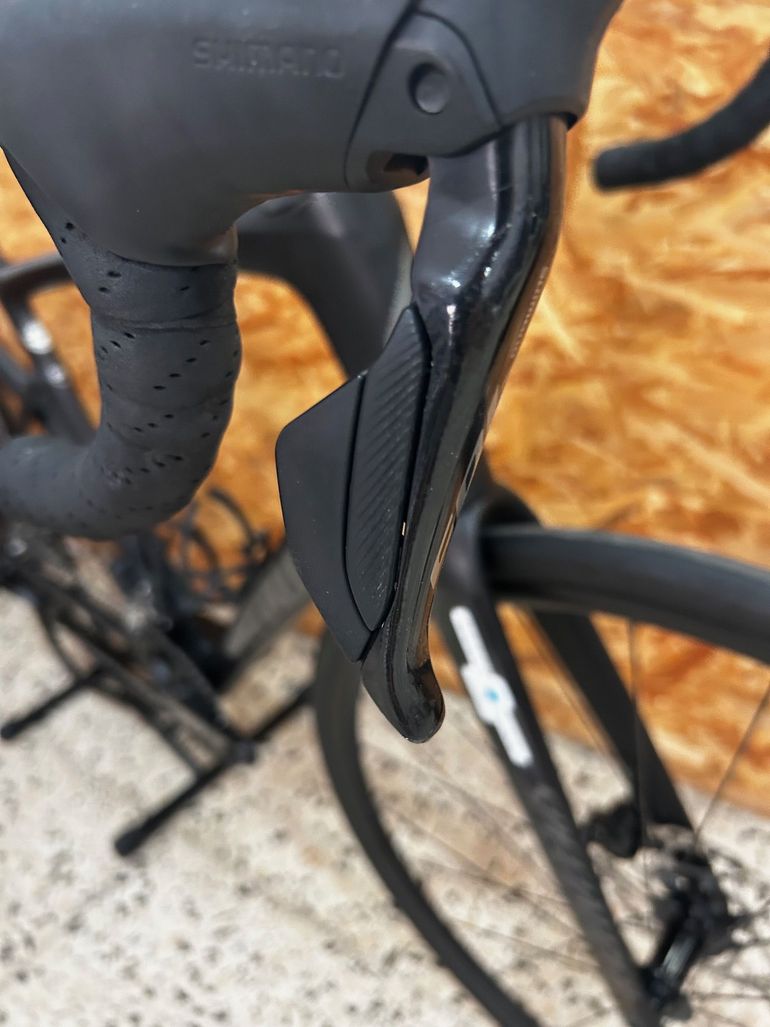 Used Specialized Tarmac SL7 Comp - Shimano 105 Di2 2024 2024 Road & Gravel, Black — image 9 of 13