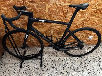 Used Specialized Tarmac SL7 Comp - Shimano 105 Di2 2024 2024 Road & Gravel, Black — image 10 of 13