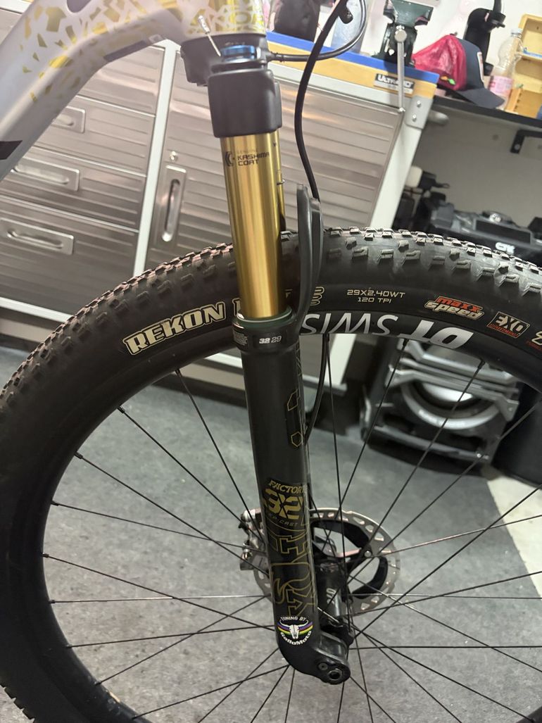 Orbea Oiz Sram Eagle Transmission XX SL 2021 Mountainbike usato, Grigio chiaro — immagine 7 di 11