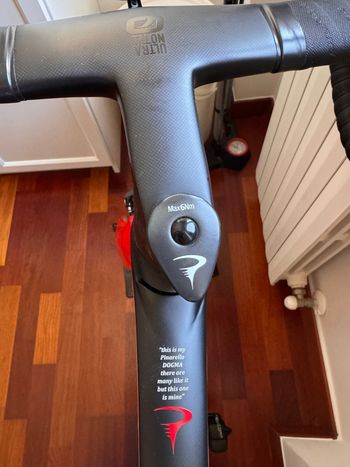 Tweedehands Pinarello DOGMA F RED ETAP AXS Rim 2024 2024 Road & Gravel — afbeelding 10 van 15