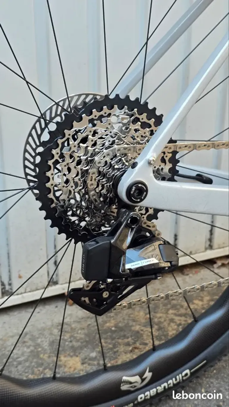 Tweedehands ILBIRS Gravel Carbone SRAM Force AXS XPLR 2026 Road & Gravel — afbeelding 7 van 15