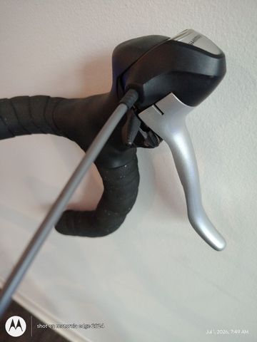 Używany GT Custom Shimano Sora 2012 Road & Gravel — zdjęcie 13 z 17
