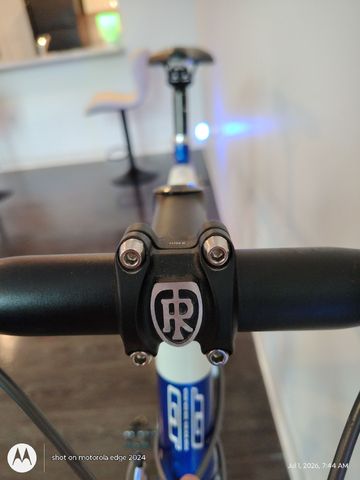 Używany GT Custom Shimano Sora 2012 Road & Gravel — zdjęcie 8 z 17
