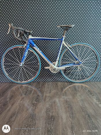 Used GT Custom Shimano Sora 2012 Road & Gravel, Blue — image 2 of 17