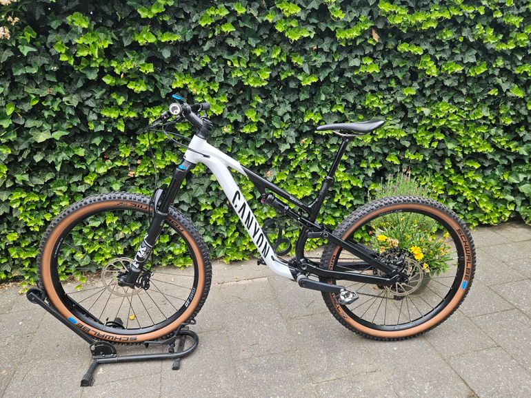 Canyon Neuron 6 2023 2023 Mountainbike d'occasion — image 1 sur 6